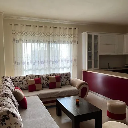 Curri's Apartament *
