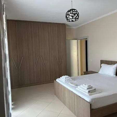 Curri's Apartament